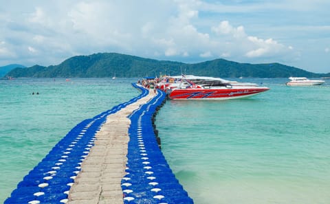 Speedboat Tour to Banana Beach on Coral Island from Phuket