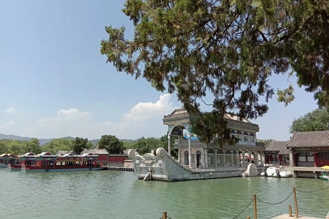 Private Beijing Day Tour: Lama Temple, Summer Palace and The Old Summer Palace 4