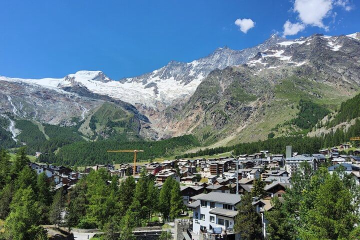 4 Days Swiss Alps Tour Zermatt, Jungfrau Region and Hidden Gems