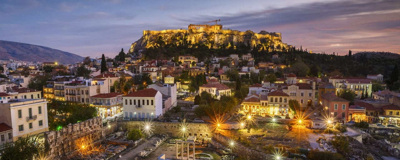 Athens Night Lights & Bites: A Stroll with Gyros & Loukoumades 4