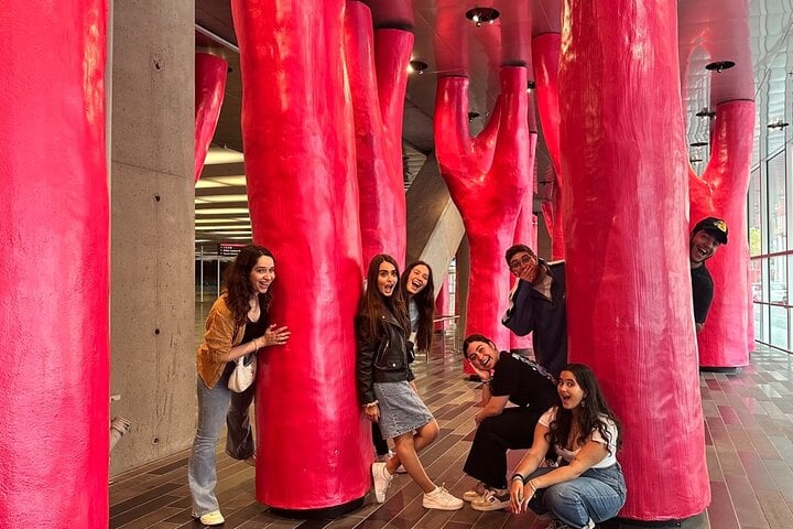 Guests exploring Montréal with Explora Montreal