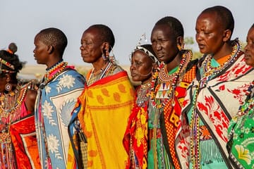 Giraffe Center Karen Blixen Museum and Bomas Cultural Dance Show