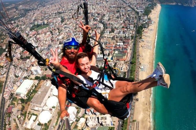 Alanya Paragliding and Turkish Bath Tour with Transfer 8