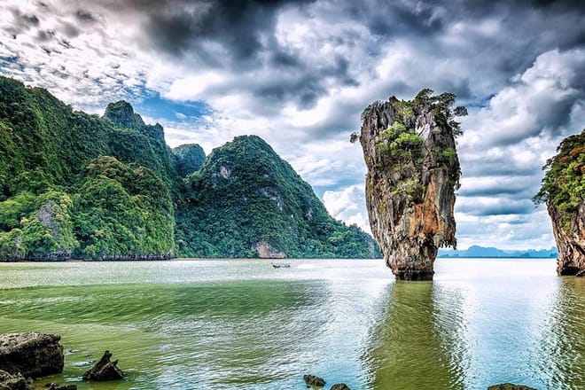 Exciting adventure by the panoramic coastline
