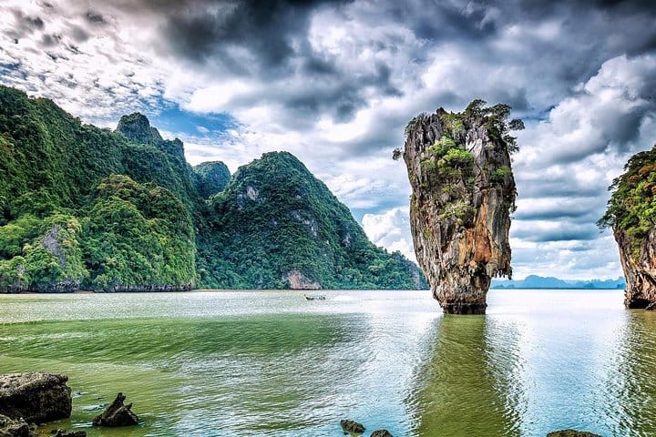 Exciting adventure by the panoramic coastline