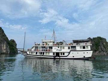 Boutique Bai Tu Long Bay Cruises 2 Days Tour Transfer from Hanoi