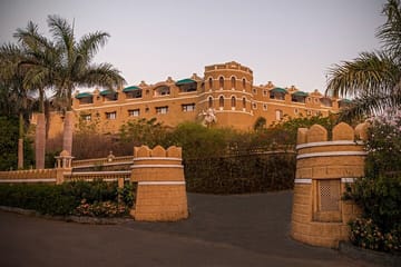 Cultural Day Tour of Gondal and Junagadh from Rajkot