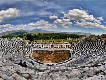 Private Day Tour of Pamukkale and Hierapolis from Izmir