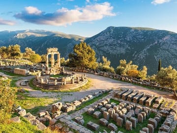 Delphi Archeological Temple
