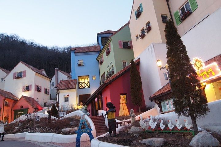 Muslim Tour (Nami Island + Petite France)