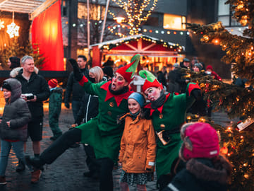Icelandic Christmas Advent Tour in Reykjavík and Hafnarfjörður