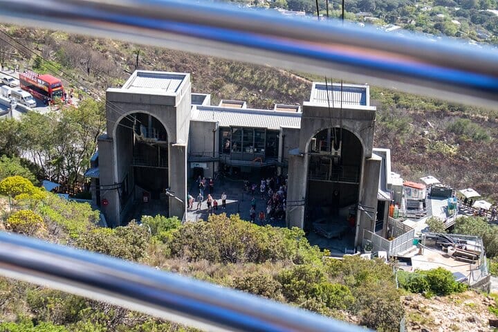  Table Mountain, Chapmans Peak , Penguins and Wine Tasting  2
