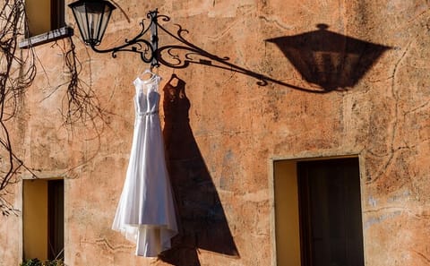 Wedding Photoshoot at the Colosseum in Rome