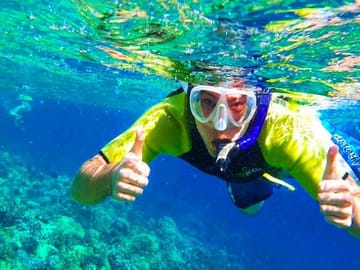 Snorkeling and Ziplining Adventure in West Bay, Honduras