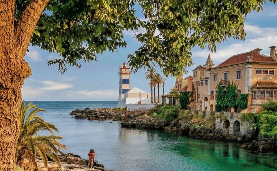 Sintra and Cascais Day Tour with Pena Palace and Cabo da Roca