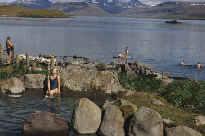 Private Esja Hike & Hvammsvik Hot Springs