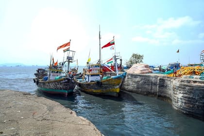 Historical Caves, Taj Mahal & Valley of Kashmir