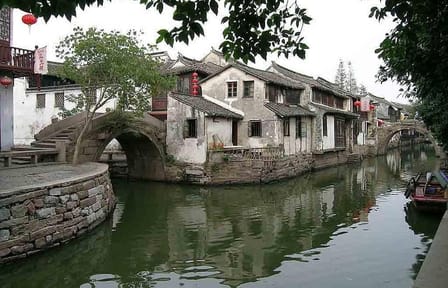 Day Tour of Suzhou Gardens and Zhouzhuang Canals from Shanghai