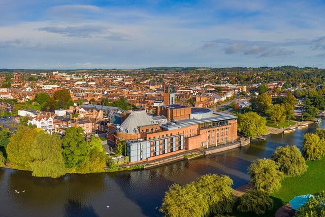 Day Trip from London to Stratford-upon-Avon and Warwick Castle