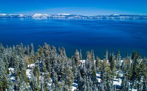 Emerald Bay Small Group Tour from San Francisco
