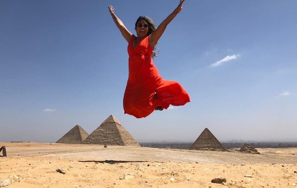 Private Giza Pyramids and Sphinx Tour with Desert Views