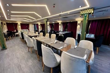 Nile Dinner Cruise Sail into the Night with Stars&Oriental Dance