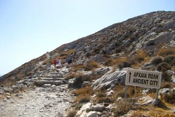 Hiking Tour of Ancient Thira from Kamari to Pyrgos