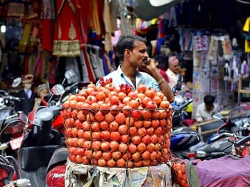 Walking Tour of Local Bazaars in Kathmandu with Guide