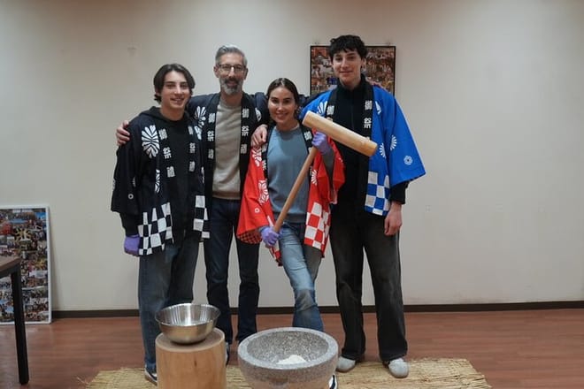 Kyoto Traditional Mochi Pounding Experience with Tasting 8