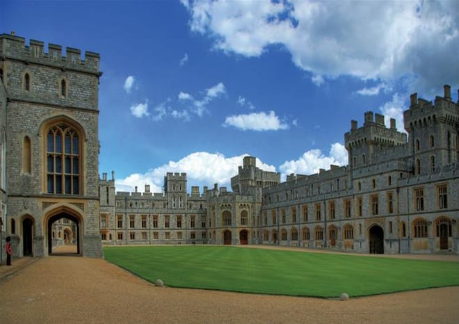 Day Trip to Windsor by Rail includes entry to Windsor Castle photo 4
