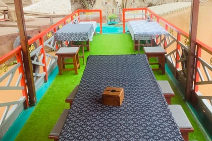 Sunset cruise on Luang Prabang river