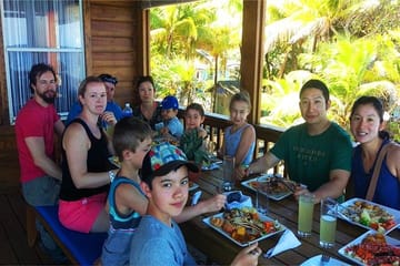 Shore Diving and Snorkeling Tour in Flowers Bay, Honduras