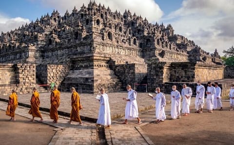 Multi-Day Adventure Tour of Borobudur and Dieng, Indonesia