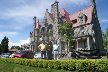 Vancouver 3 Days Budget Tour With Victoria & Whistler