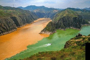 Private Tour of Liujia Gorge and Binglingsi Grottoes in Lanzhou