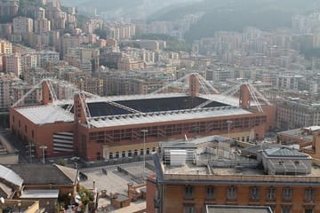 Private Historic Walking Tour of Genoa, Italy