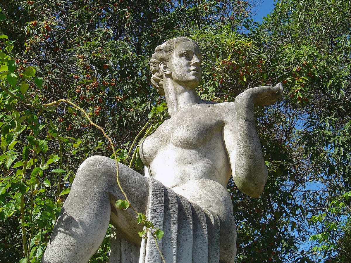 Lisbon Afternoon: Private Tour with Monuments and Fado Dinner