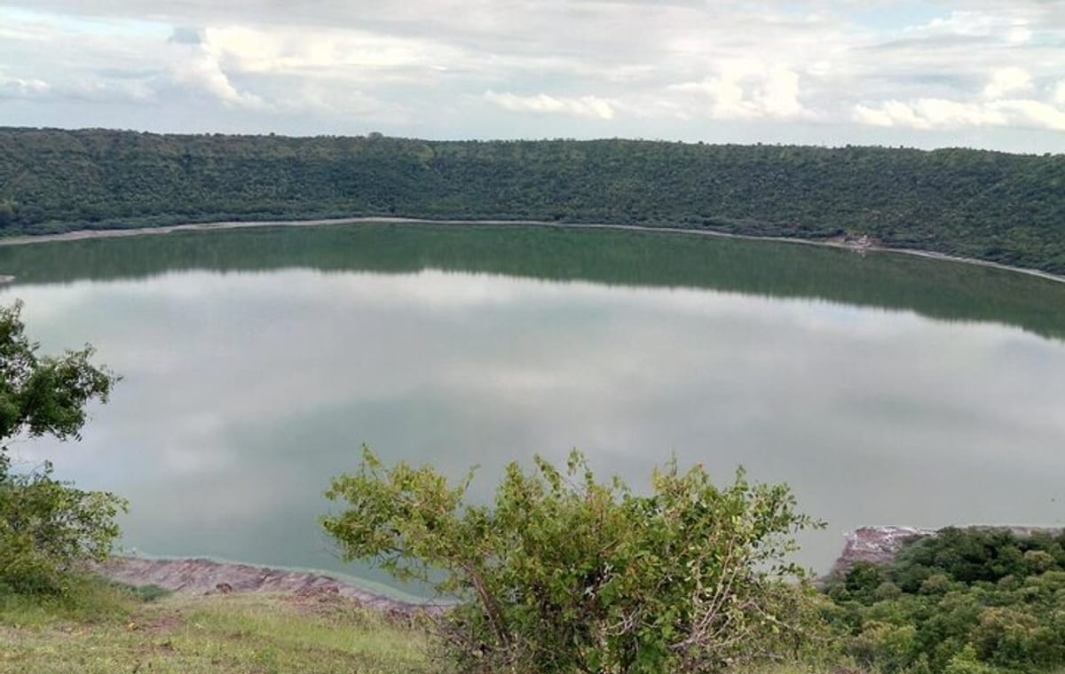 Lonar Lake Expedition: Exploring a Unique Meteorite Crater Lake
