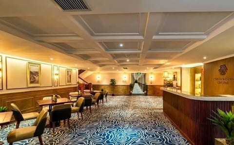 Halong Bay Day Cruise with Premium Lunch and Scenic Views