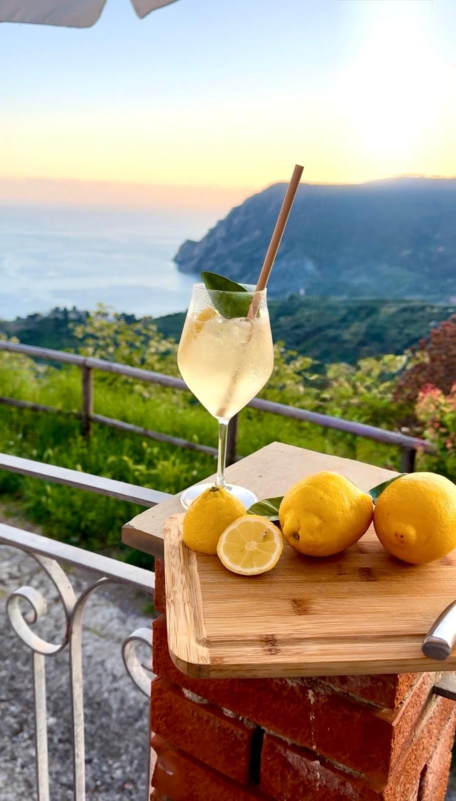 Lemoncino Spriz with the Stunning Monterosso Sea View.