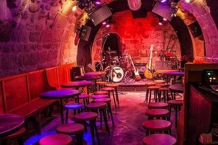 Music Rendezvous: Paris Jazz Club Experience
