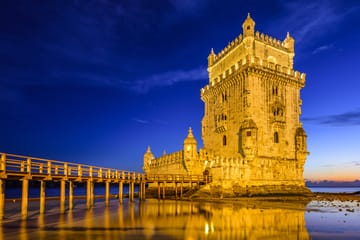 Private Night Tour of Lisbon's Landmarks and Culture