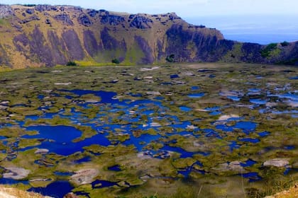 Discover the mystical Easter Island and its famous gigantic stone statues