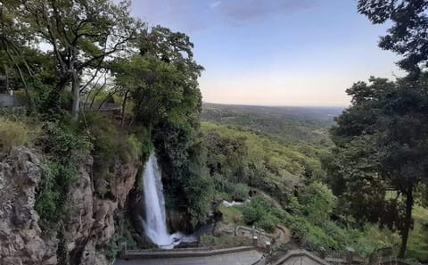 Private Day Trip to Edessa and Pozar Springs in Greece