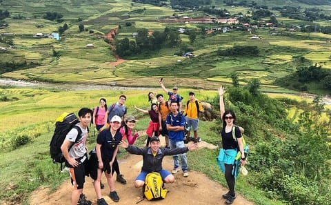 2-Day Sapa Tour: Fansipan Cable Car and Cat Cat Village