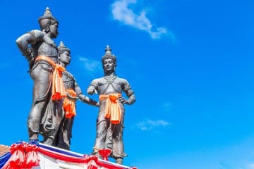 Trails and Gems of Siam, Small Group Tour