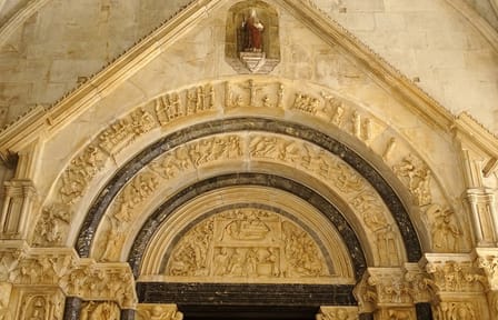 Trogir Old Town and Klis Fortress Guided Tour