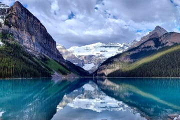 Explore Moraine, Lake Louise, Emerald & Peyto Lakes from Calgary