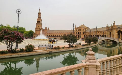 Córdoba to Seville Day Tour with Alcázar and Cathedral Entry