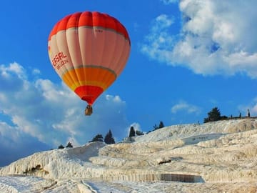Hot Air Balloon Ride Over Pamukkale with Breakfast Included